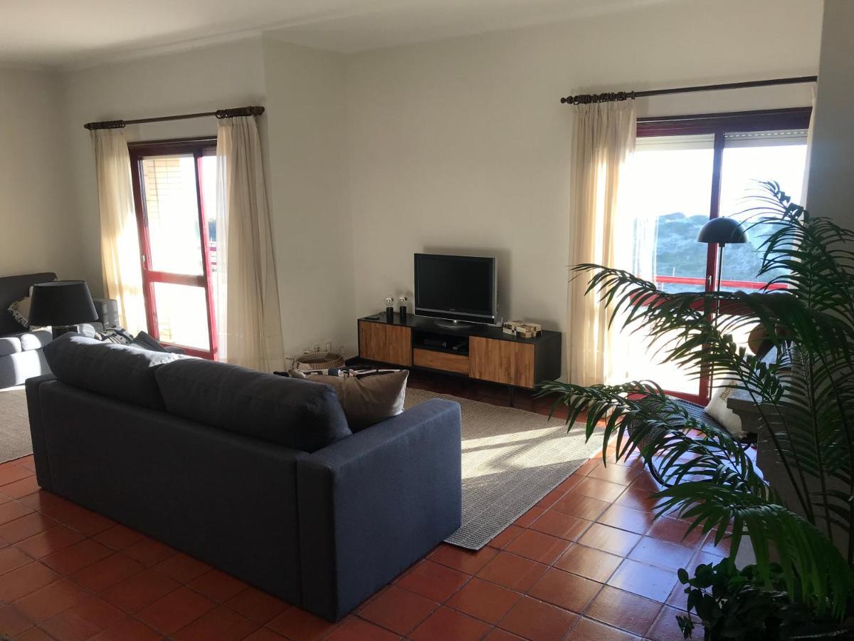 Beachfront Apartment With Swimming Pool Mindelo Exteriör bild