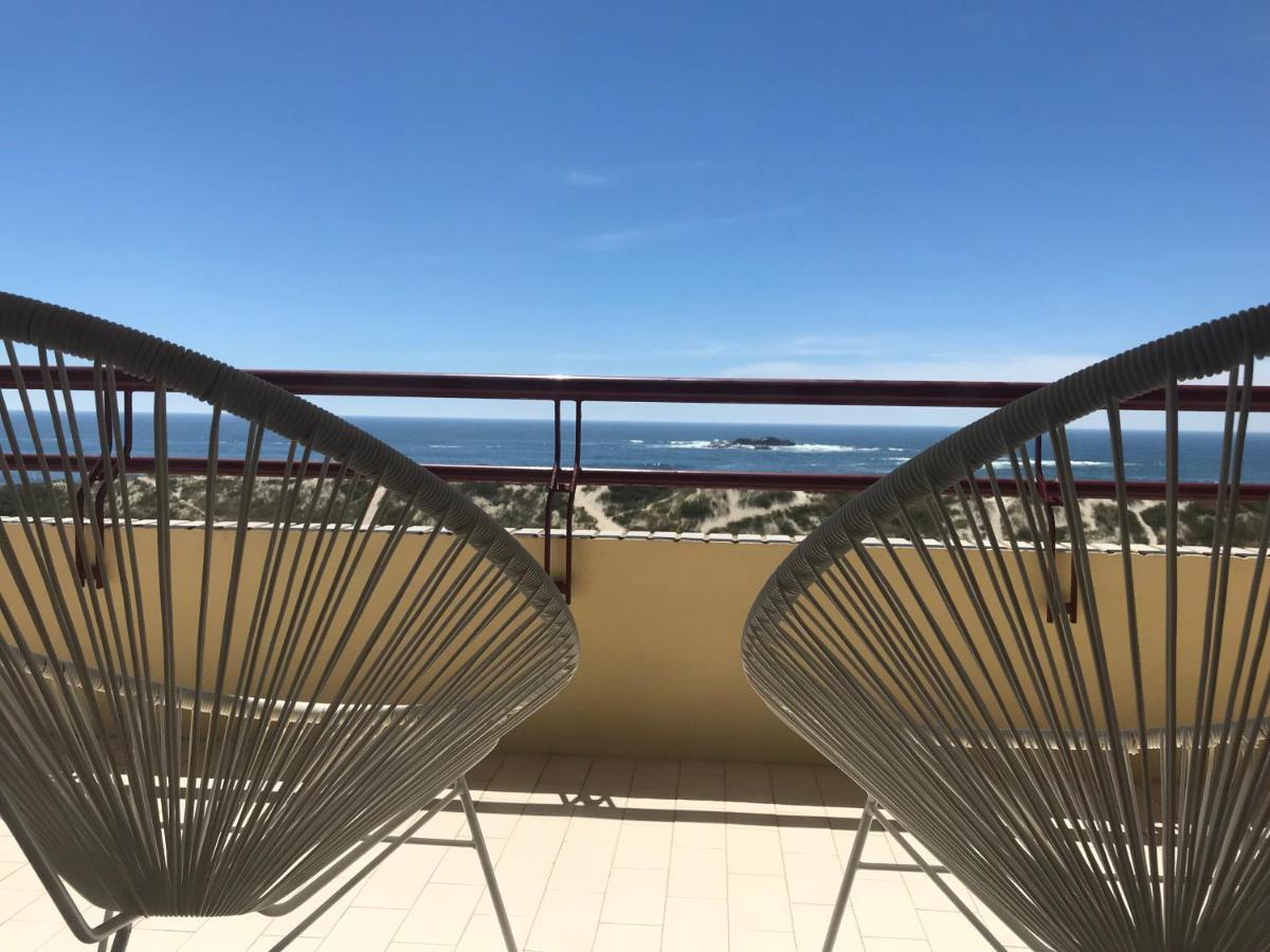 Beachfront Apartment With Swimming Pool Mindelo Exteriör bild